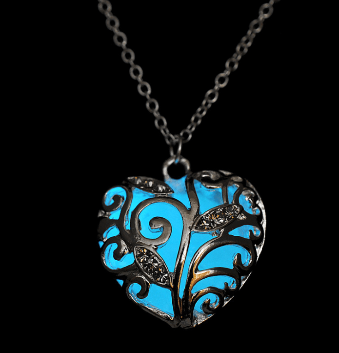Glow-in-the-Dark Heart Necklace Night-Light Jewelry Phosphorescent Romantic Gift Adjustable Link Glow | Sansoti