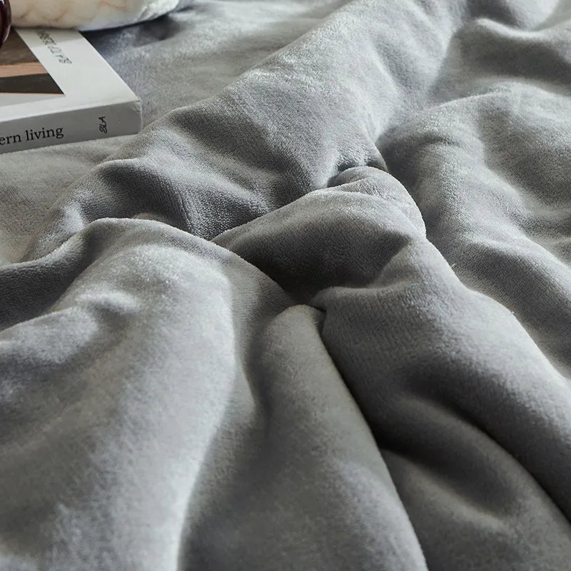 Soft Fleece Blanket – Warm & Luxurious Throw for Sofa & Bed – Extra Soft Cuddle Blanket for Autumn & Winter | Sansoti