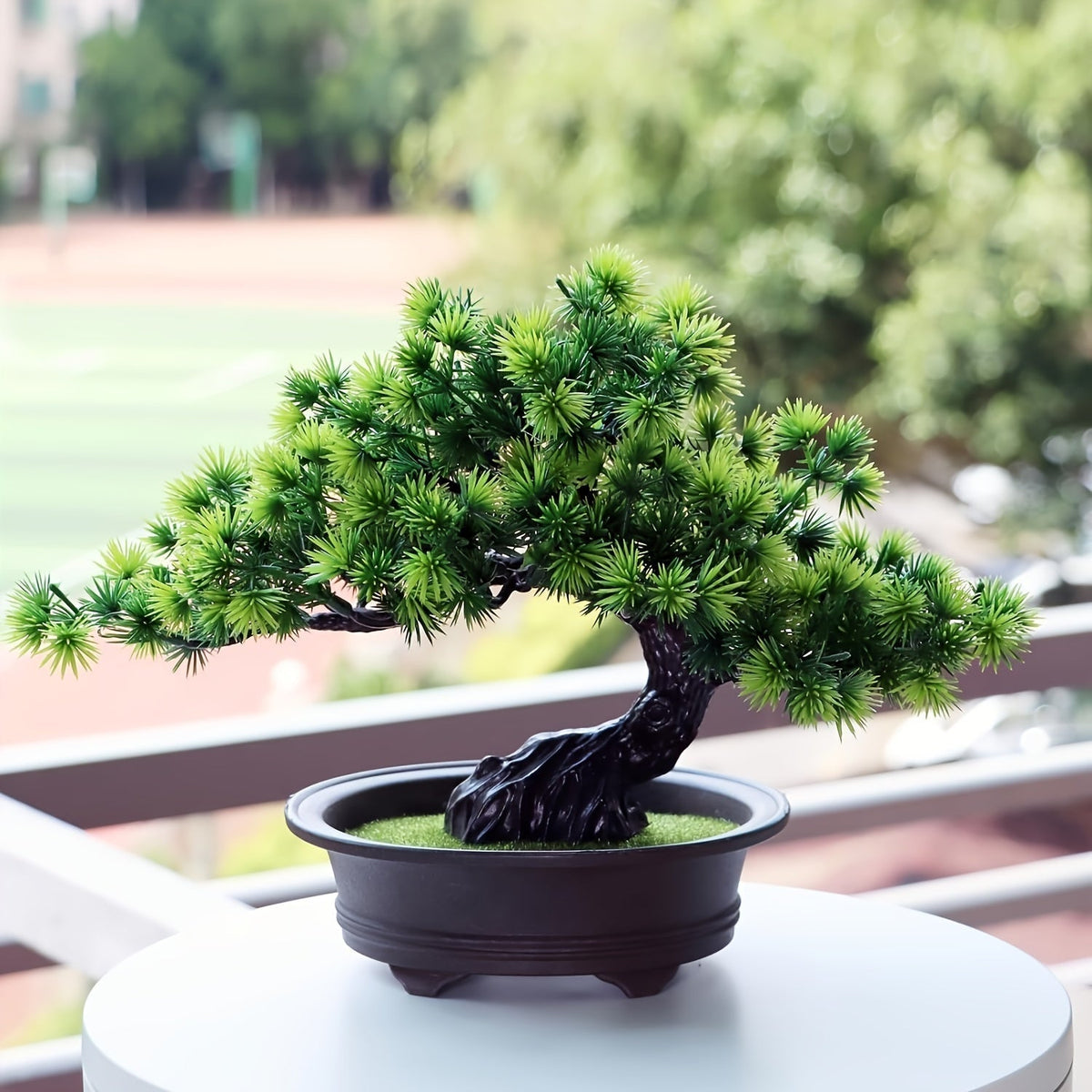 Kunstbonsai 24 cm met Zwarte Pot Realistische Dennennaalden Decoratief Groen voor Vensterbank Bureau Woonkamer | Sansoti