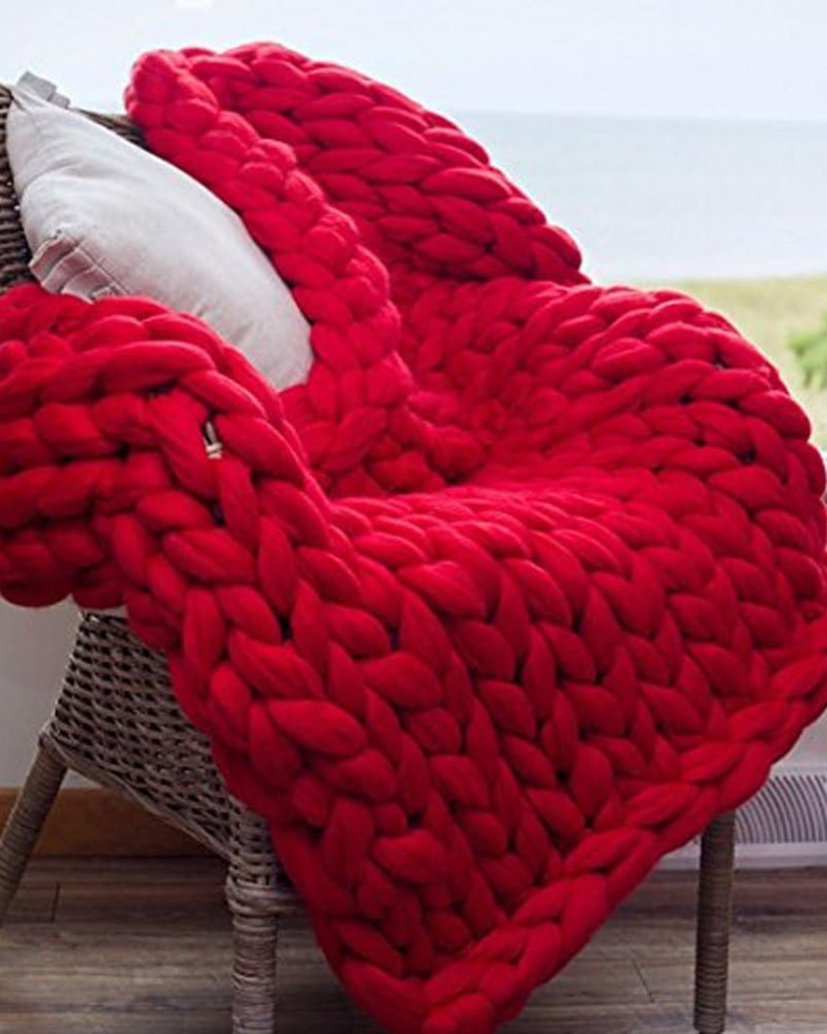 Handgestricktes Chunky Plaid – Dick gestrickte Decke aus weicher Chenille für Sofa und Bett | Sansoti