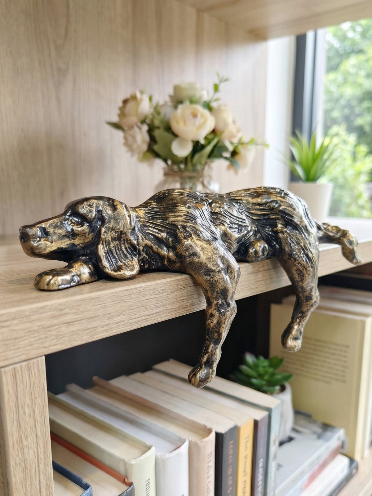 Geometric Iron Dog Figurine – Minimalist Decorative Sculpture for Desk | Sansoti