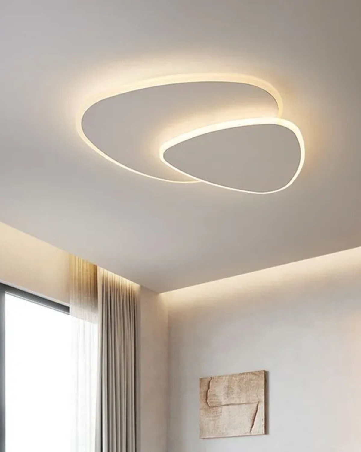 Deckenlampe Asymmetrisches Design LED Beleuchtung Warmes Licht Modernes Interieur Wohnzimmer Schlafzimmer Esszimmer Minimalistisches Design | Sansoti