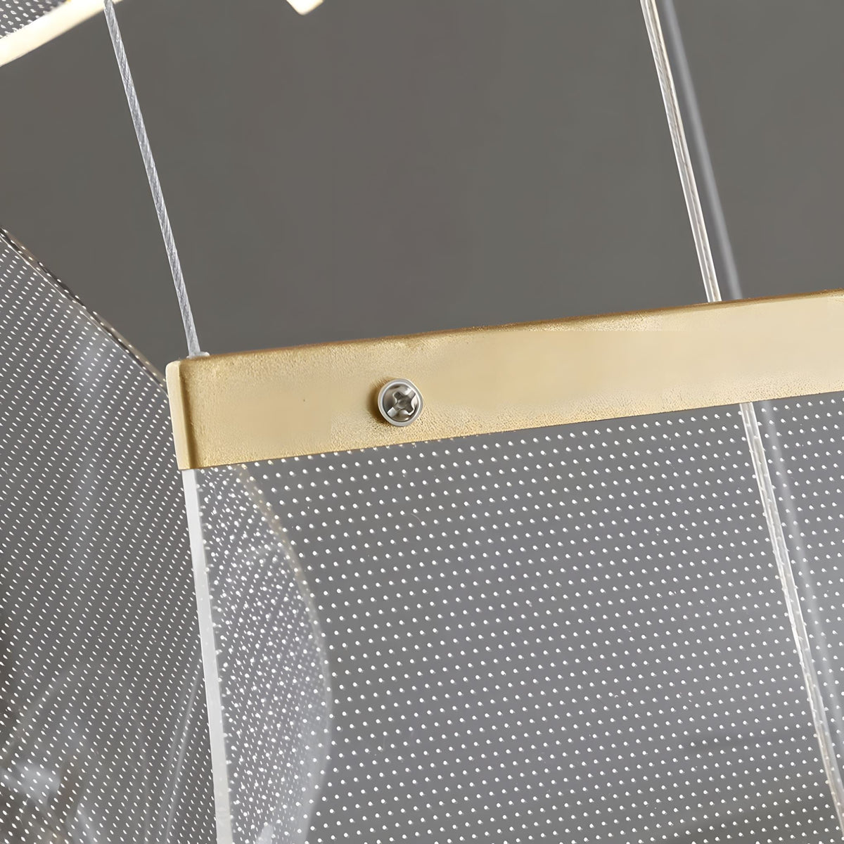 Moderne Design-Kronleuchter mit geschichteten Acrylblättern und verstellbarer Höhe | Sansoti