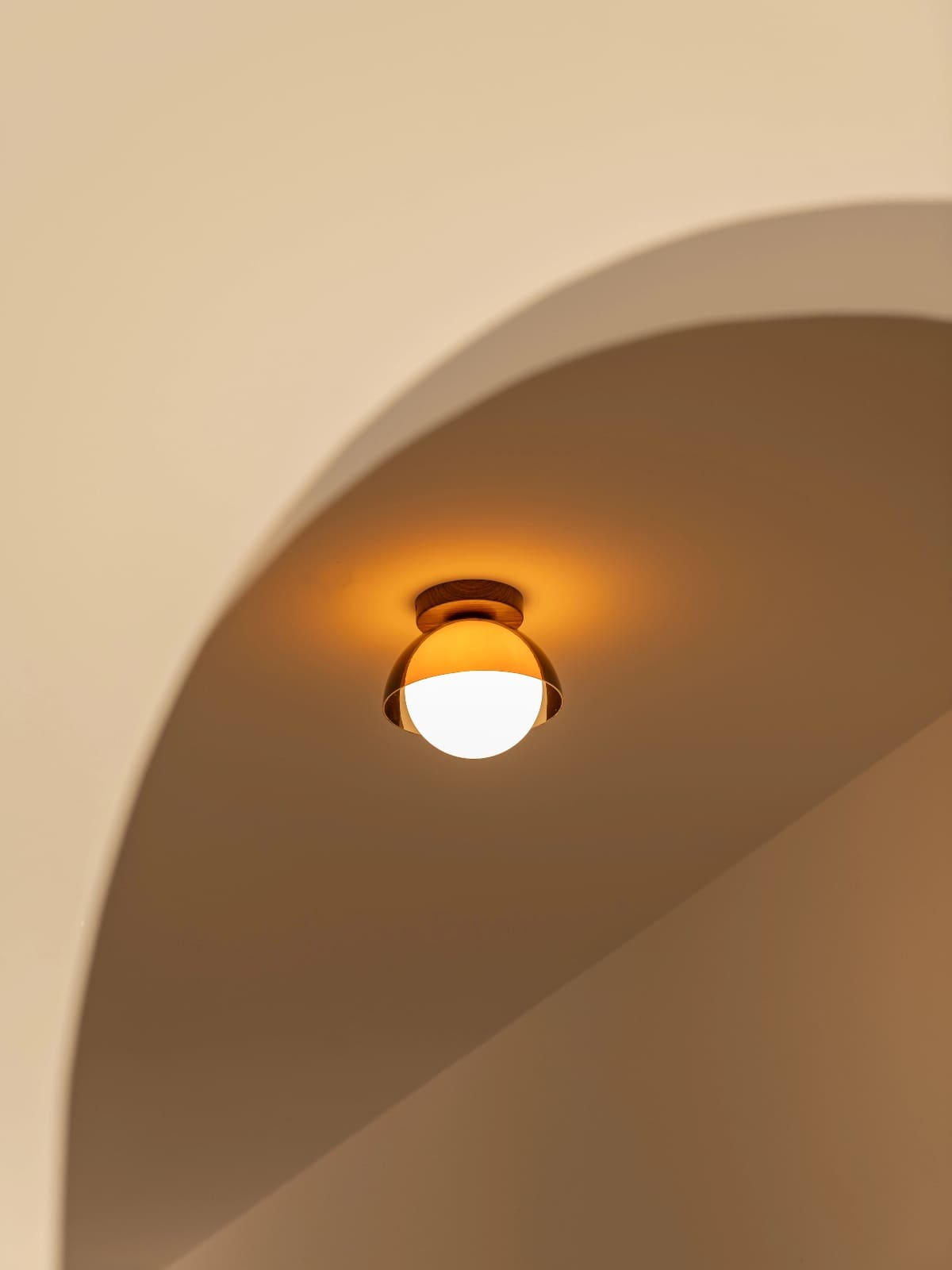 Vintage Ceiling Lamp with Sunset Tones for Hallway and Entrance – Modern Ambient Lighting | Sansoti