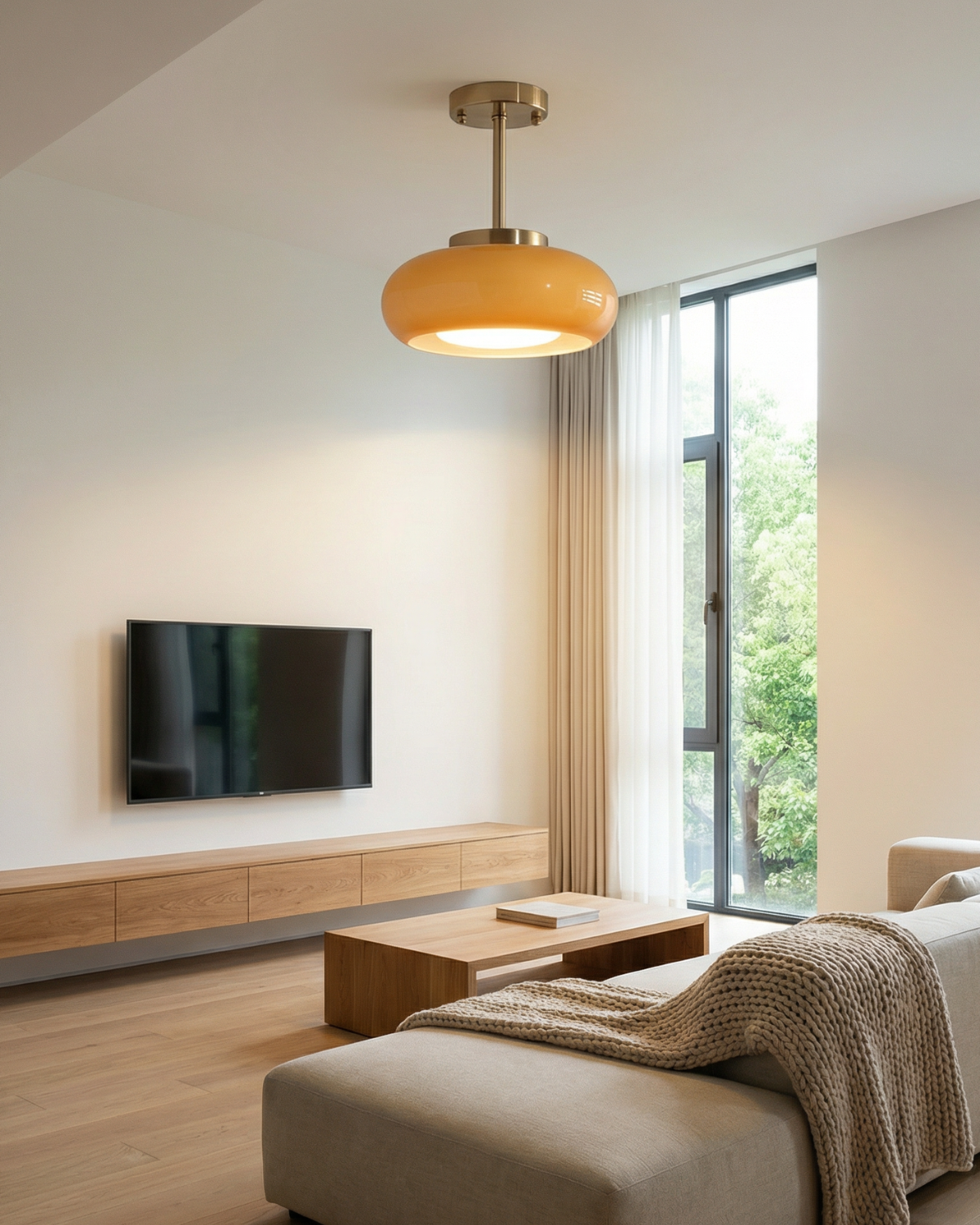 Moderne Deckenleuchte mit goldenem Rahmen und Glasschirm in Bernstein oder Weiß 3000K warmes Licht | Sansoti
