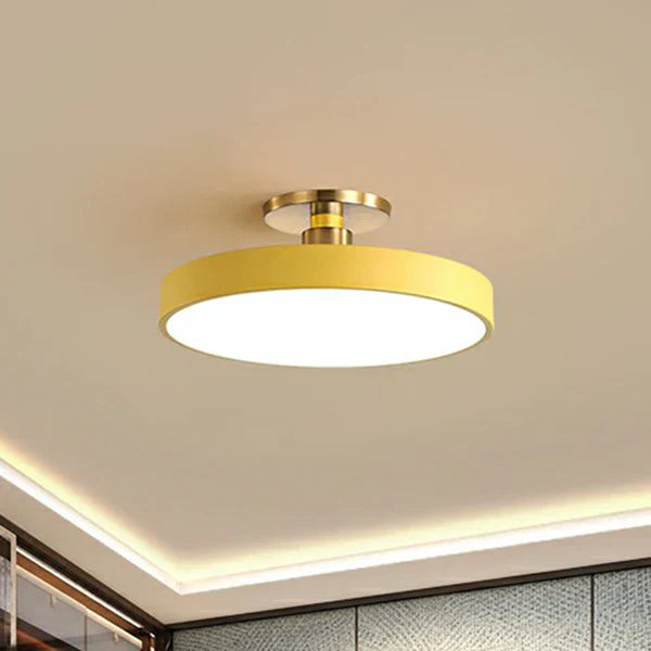 Ronde nordische plafondlamp met geïntegreerde led en zacht diffuus licht voor moderne interieurs | Sansoti