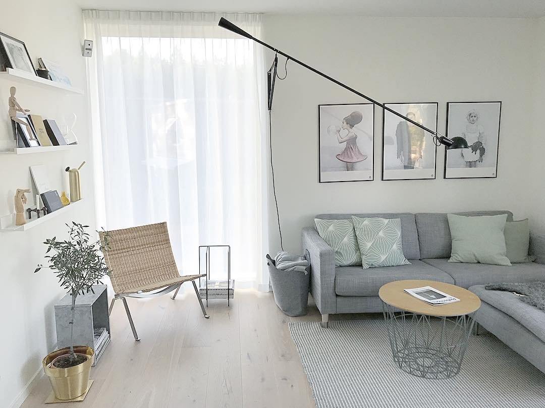 Industrial Wall Lamp Adjustable Arm Metal 135-205cm Black White Directional Lighting E27 Bedroom Living Room | Sansoti