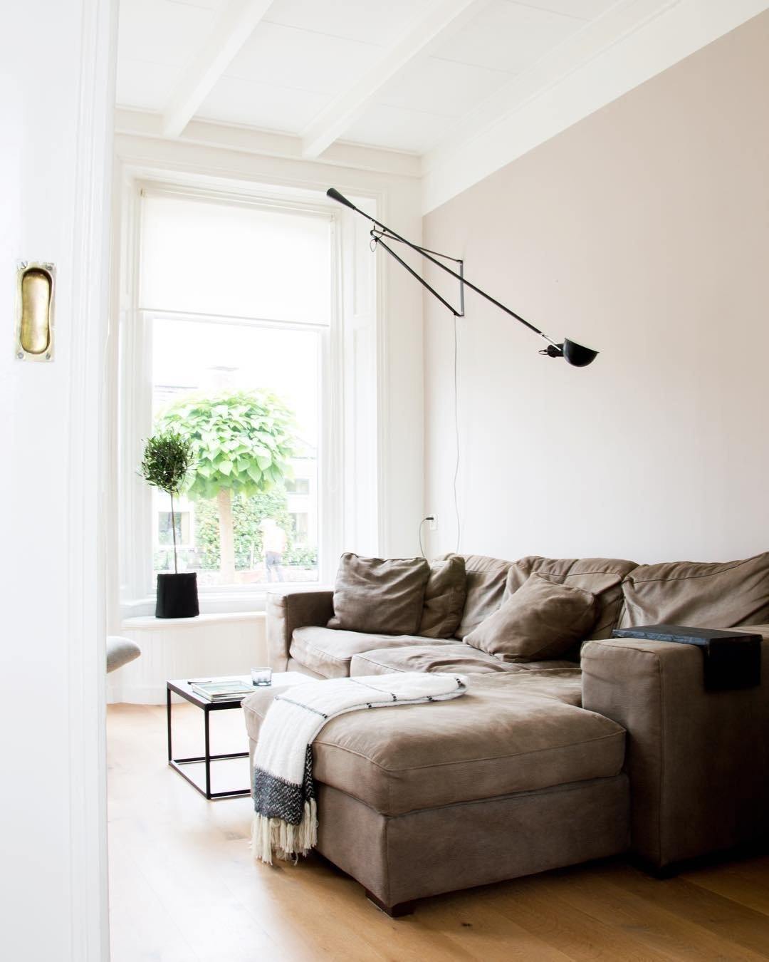 Industrial Wall Lamp Adjustable Arm Metal 135-205cm Black White Directional Lighting E27 Bedroom Living Room | Sansoti