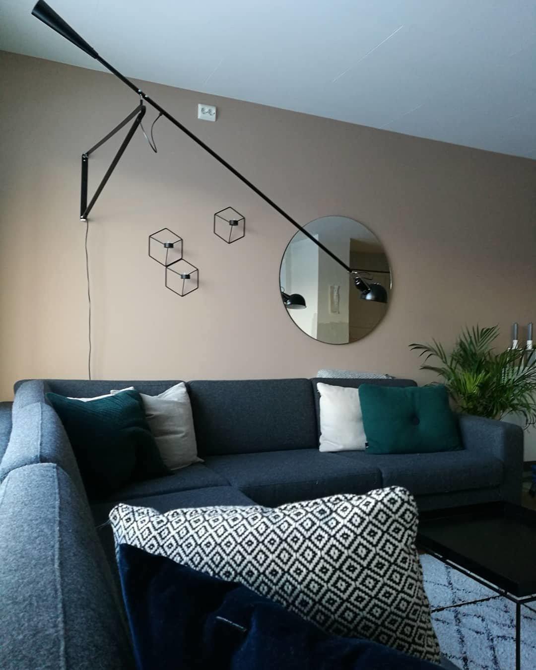 Industrial Wall Lamp Adjustable Arm Metal 135-205cm Black White Directional Lighting E27 Bedroom Living Room | Sansoti