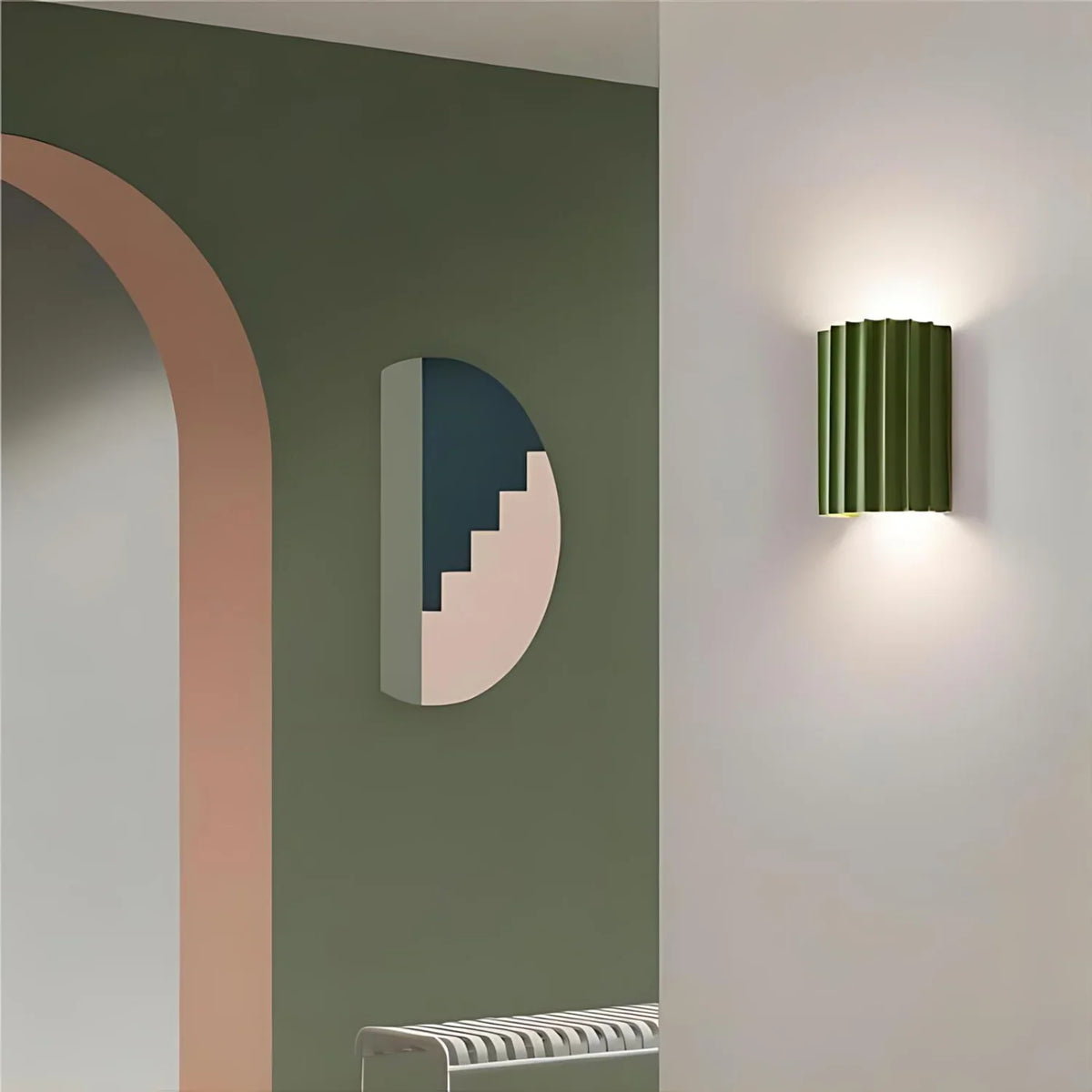 Aplique de pared de resina con forma escultórica ondulada, estilo nórdico, blanco, verde, gris, dormitorio, recibidor | Sansoti
