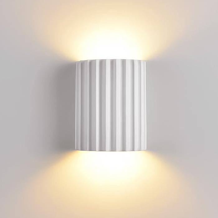 Aplique de pared de resina con forma escultórica ondulada, estilo nórdico, blanco, verde, gris, dormitorio, recibidor | Sansoti