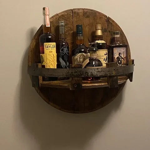 Houten drankendisplay voor flessenpresentatie met robuust design en luxe uitstraling | Sansoti