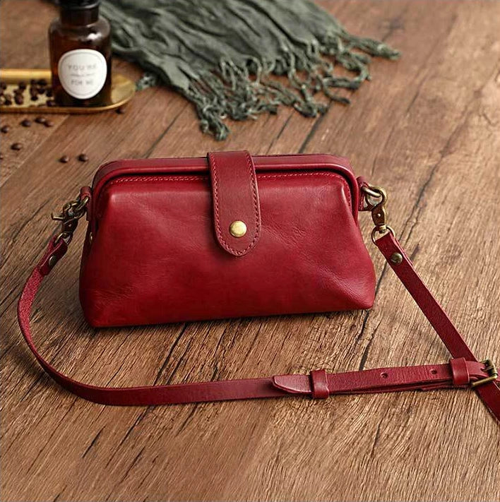 Handmade Retro Leather Shoulder Bag, Vintage Crossbody Women's Handbag, Bohemian Style Carryall, Everyday | Sansoti