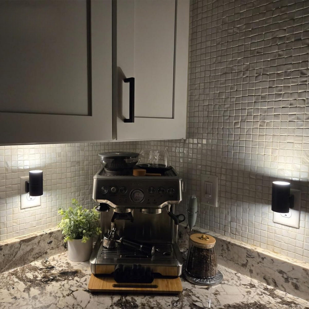 Automatic Night Light with Light Sensor – Sunrise Sunset Switch – Practical Lighting | Sansoti