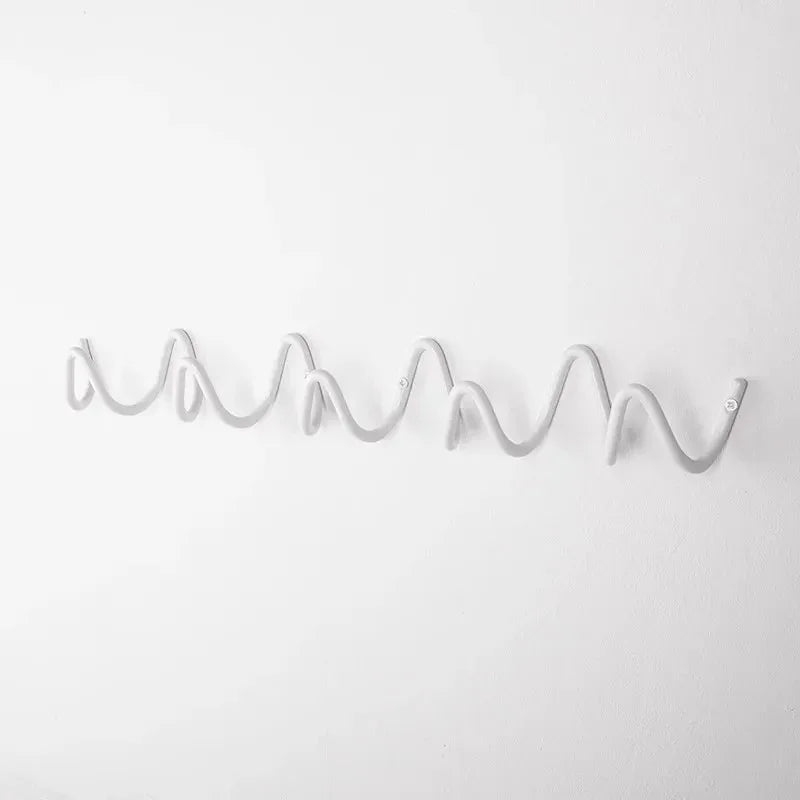 Perchero de pared de metal, diseño ondulado, con 3 o 5 ganchos, moderno | Sansoti