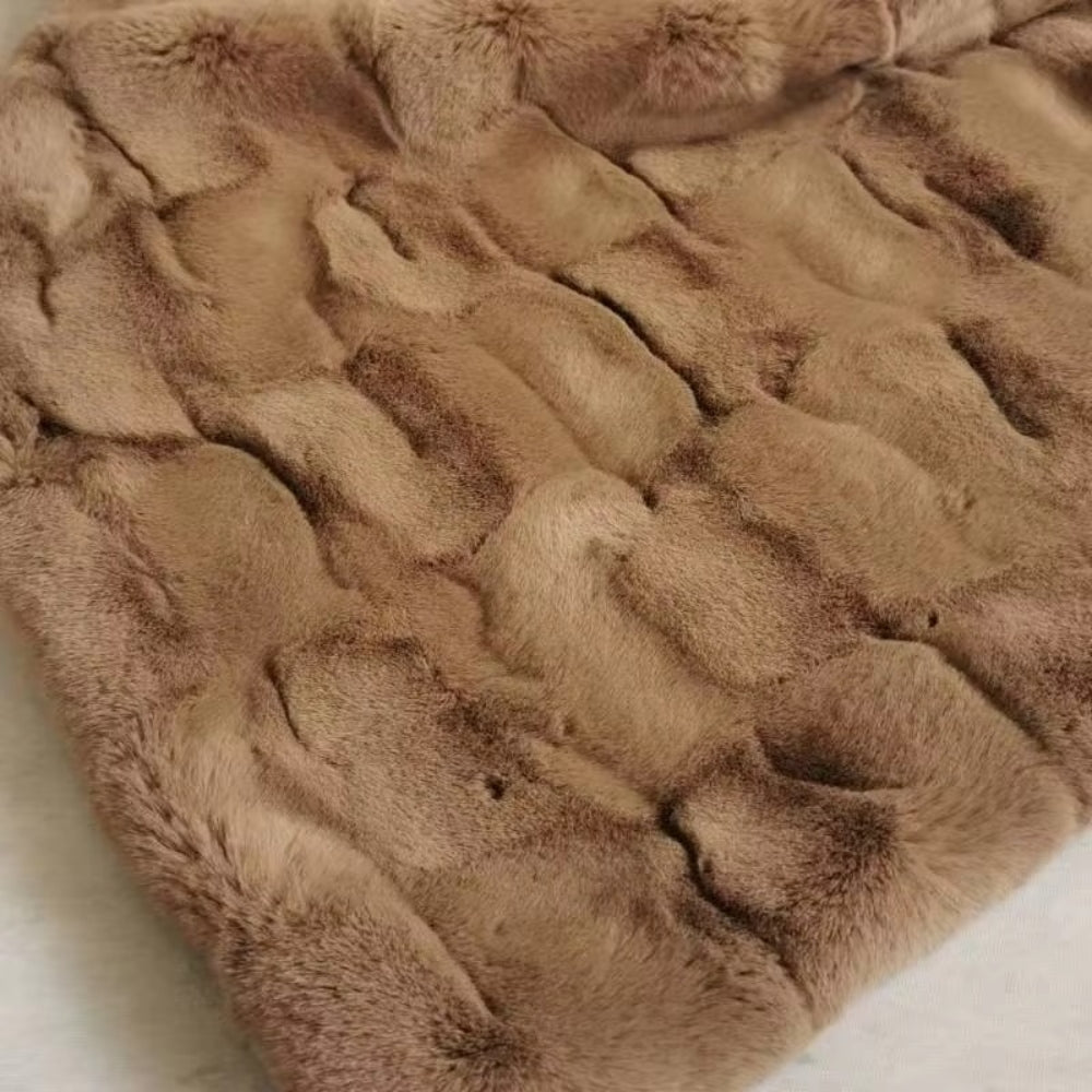 Double-Layer Faux Fur Throw 180x150cm Mocha Taupe Warm Soft Microfiber Blanket Living Room Bedroom | Sansoti