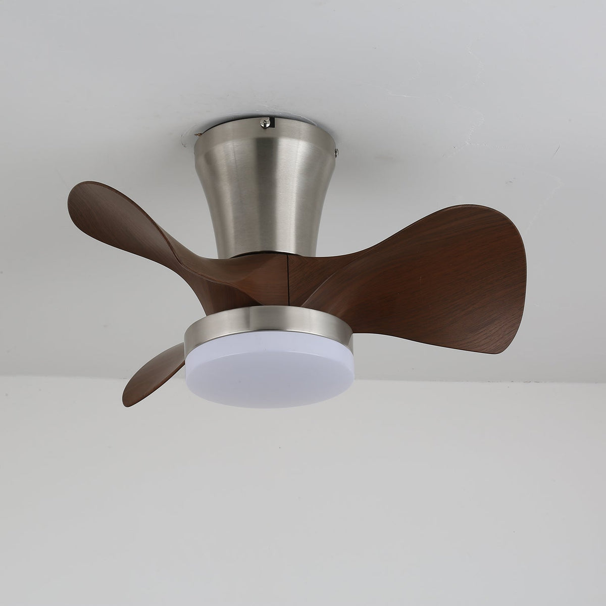 Moderne Plafondventilator met Verlichting en Houten Bladen – 3 Snelheden & Afstandsbediening 55cm | Sansoti