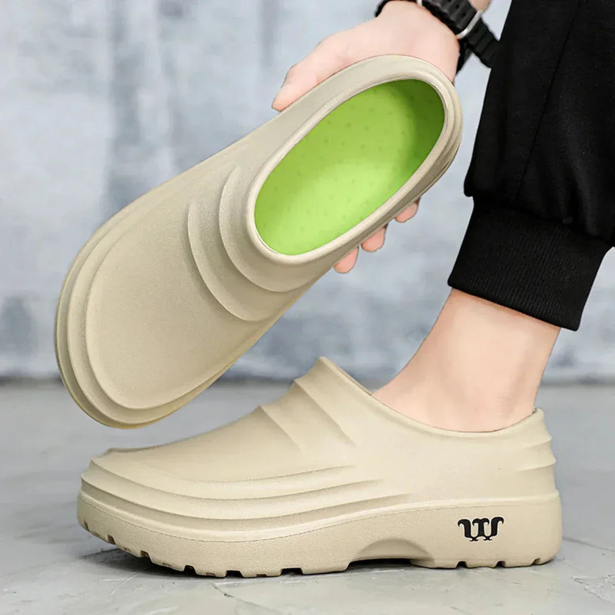 Waterproof Orthopedic Clogs with Gel Cushioning for Work, Healthcare and Hospitality Comfortable Non-Slip Work Shoes | Sansoti