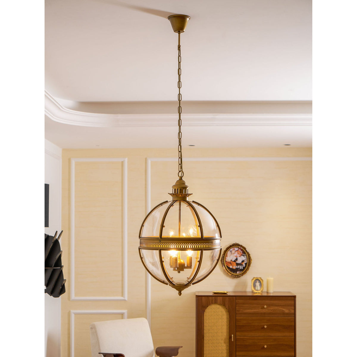 Barok Hanglamp met Glazen Kappen en Gouden Afwerking – Luxe Design Kroonluchter 3-Lichts | Sansoti