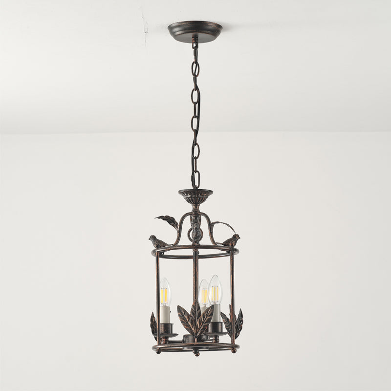 Lámpara colgante barroca tipo farol con detalles de pájaros y hojas – lámpara de techo clásica de 3 luces en dorado o bronce | Sansoti