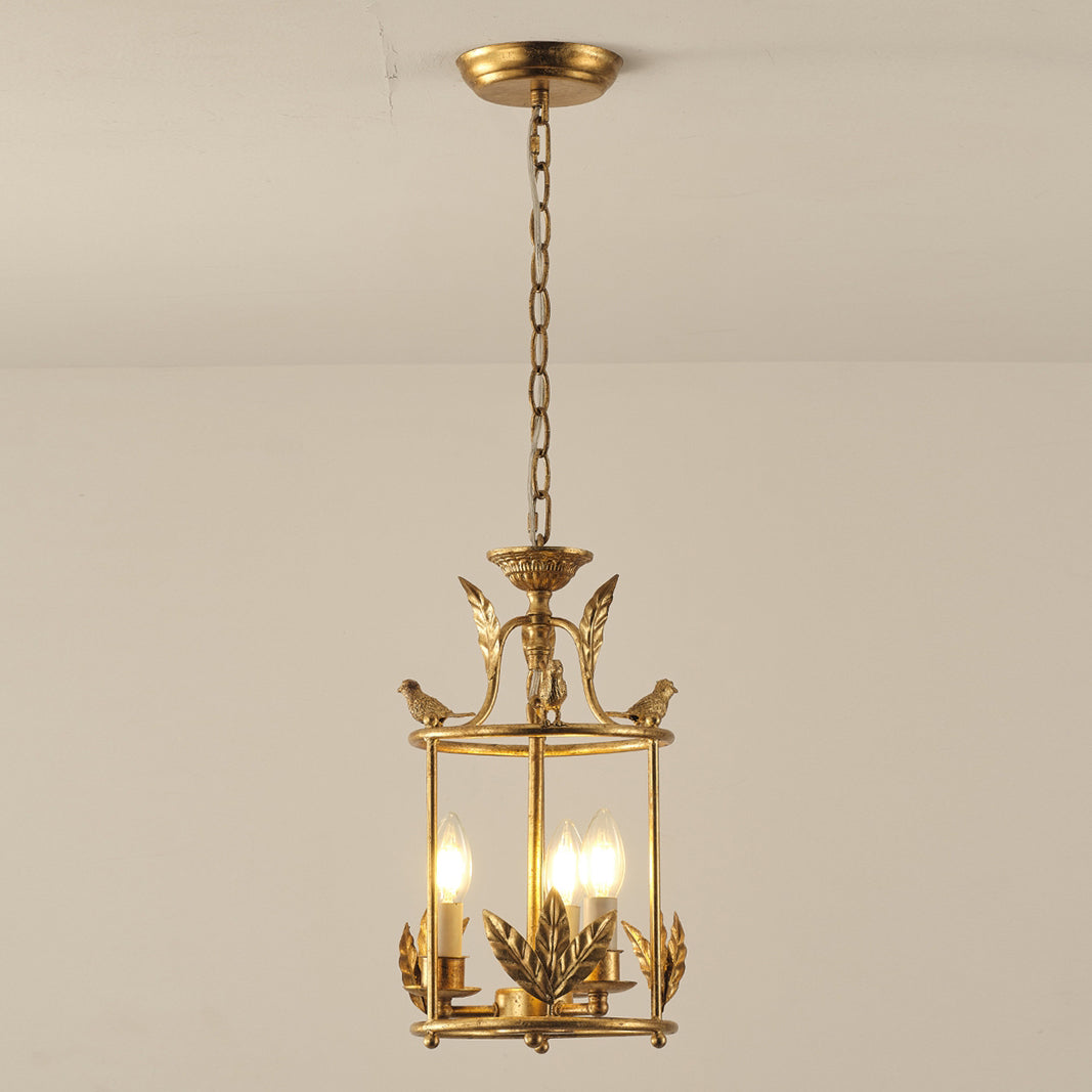 Lámpara colgante barroca tipo farol con detalles de pájaros y hojas – lámpara de techo clásica de 3 luces en dorado o bronce | Sansoti