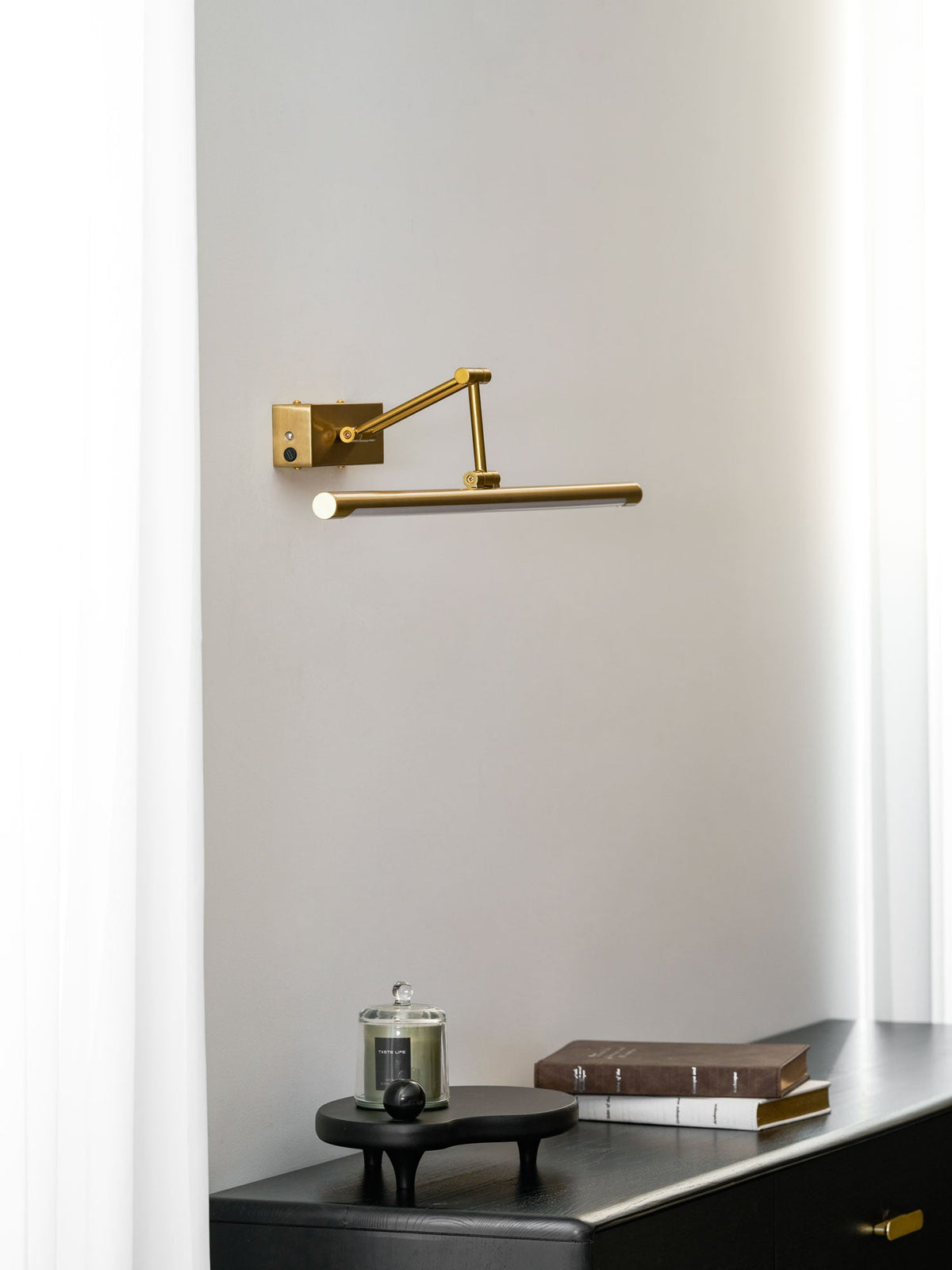 Éclairage rechargeable pour tableaux, doré, avec lampe sans fil USB pour cadre, art, photos et mur | Sansoti