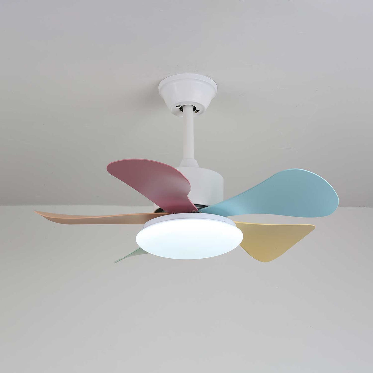 Deckenventilator mit farbigem Glaslicht – Ø76 cm dimmbar – 6 Geschwindigkeiten inkl. Fernbedienung – leiser Motor – modernes Design für Wohnzimmer und Schlafzimmer | Sansoti