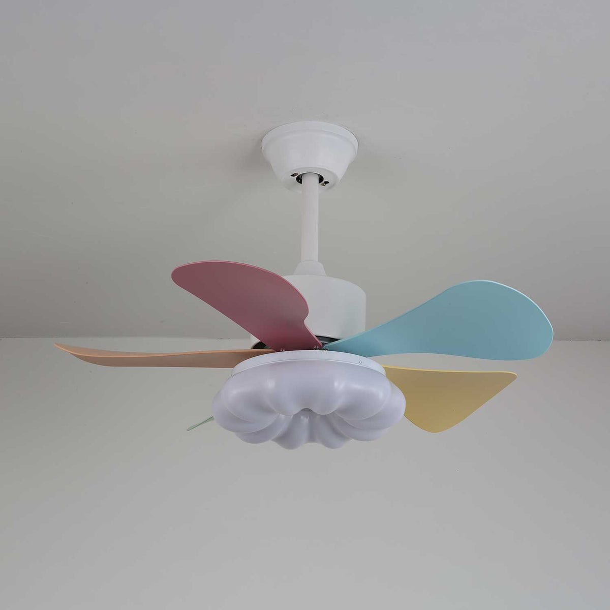 Deckenventilator mit farbigem Glaslicht – Ø76 cm dimmbar – 6 Geschwindigkeiten inkl. Fernbedienung – leiser Motor – modernes Design für Wohnzimmer und Schlafzimmer | Sansoti