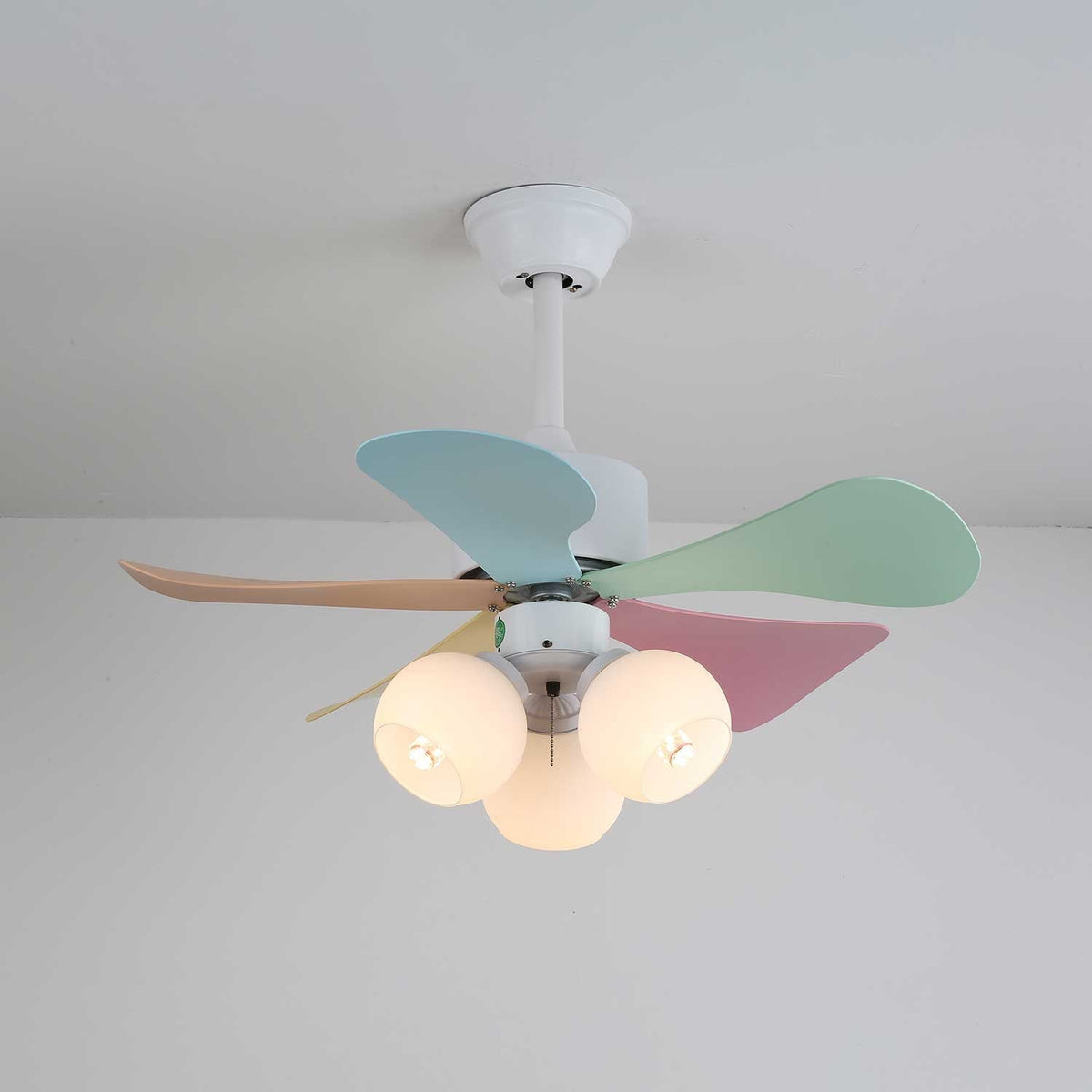 Deckenventilator mit farbigem Glaslicht – Ø76 cm dimmbar – 6 Geschwindigkeiten inkl. Fernbedienung – leiser Motor – modernes Design für Wohnzimmer und Schlafzimmer | Sansoti