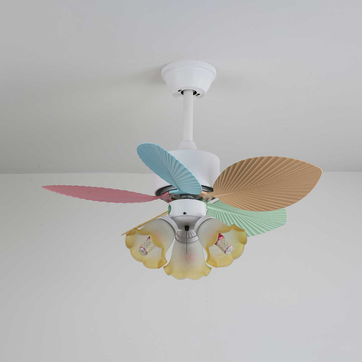 Deckenventilator mit farbigem Glaslicht – Ø76 cm dimmbar – 6 Geschwindigkeiten inkl. Fernbedienung – leiser Motor – modernes Design für Wohnzimmer und Schlafzimmer | Sansoti