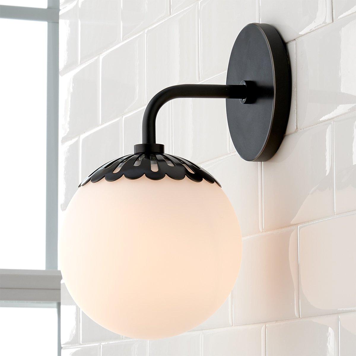 Art Deco Wall Lamp with Flower Shade and Glass Globe – Design Wall Lighting in Brass, Black, or Nickel for Living Room and Bathroom | Sansoti