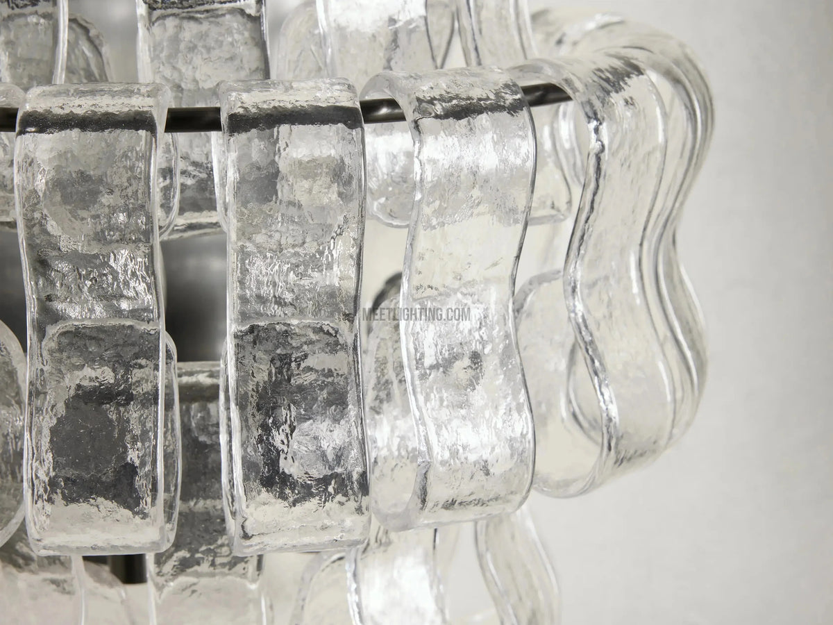 Wandlamp met Gebogen Getextureerd Glas en Messing Afwerking voor Sfeervol Licht in Woonkamer en Slaapkamer | Sansoti