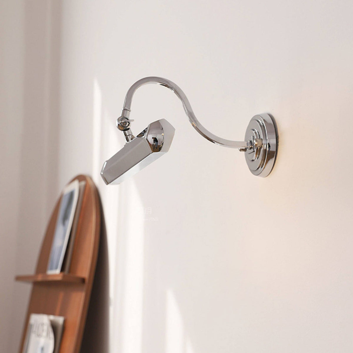 Applique murale design réglable avec col de cygne – Lampe tableau en fer avec douille G9 en chrome, noir ou cuivre | Sansoti