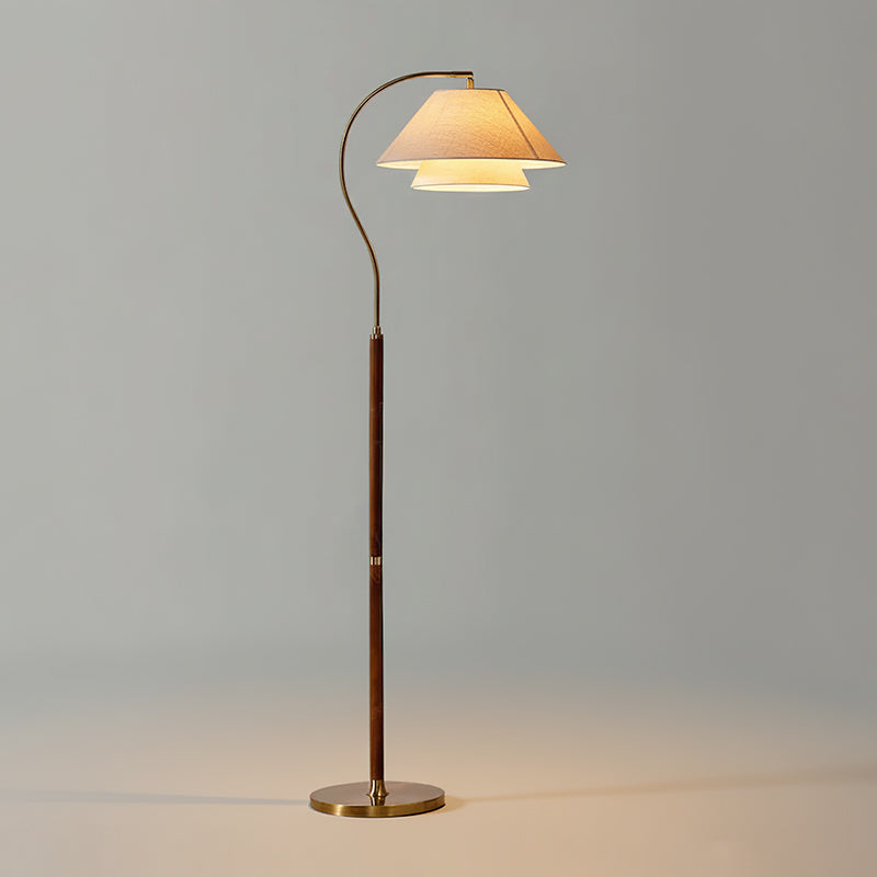 Luxuriöse Stehlampe mit doppeltem Stoffschirm und Holzdetails – 155 cm hohe Design-Statement-Leuchte | Sansoti