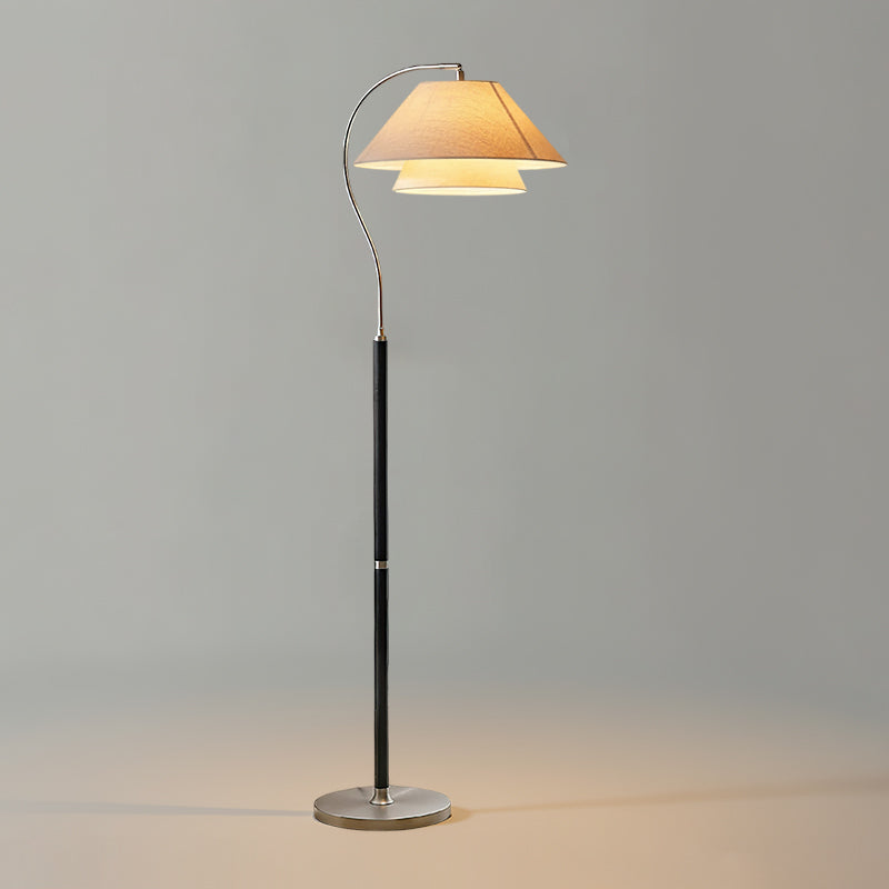 Luxuriöse Stehlampe mit doppeltem Stoffschirm und Holzdetails – 155 cm hohe Design-Statement-Leuchte | Sansoti