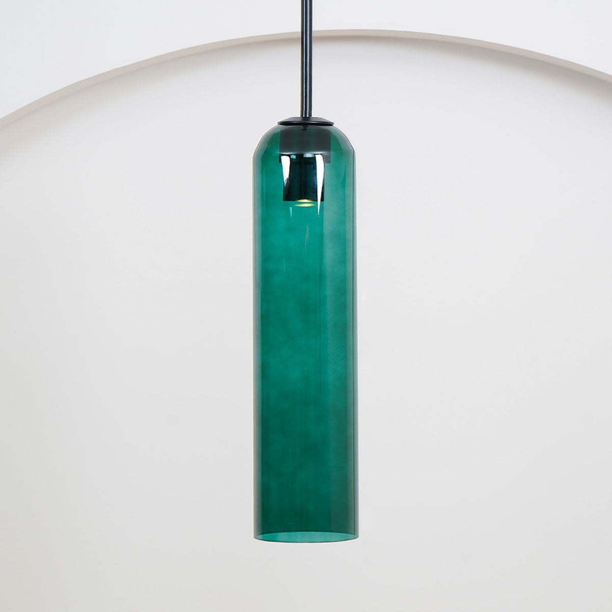 Suspension en verre avec tube long – verre soufflé bouche finition noire ou dorée diamètre 10 cm | Sansoti
