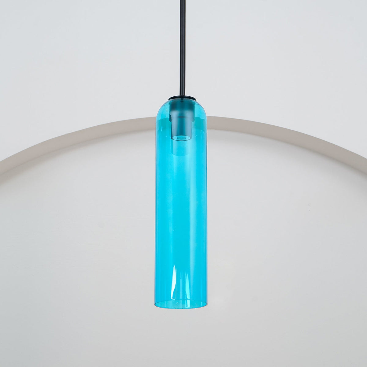 Suspension en verre avec tube long – verre soufflé bouche finition noire ou dorée diamètre 10 cm | Sansoti