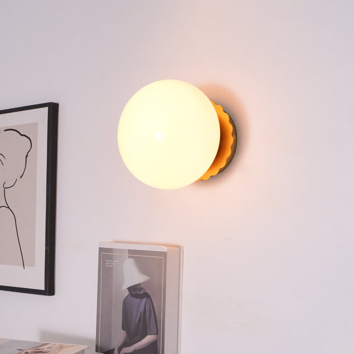 Glass wall lamp with colored diffuser – Dimmable wall & ceiling convertible fixture | Sansoti