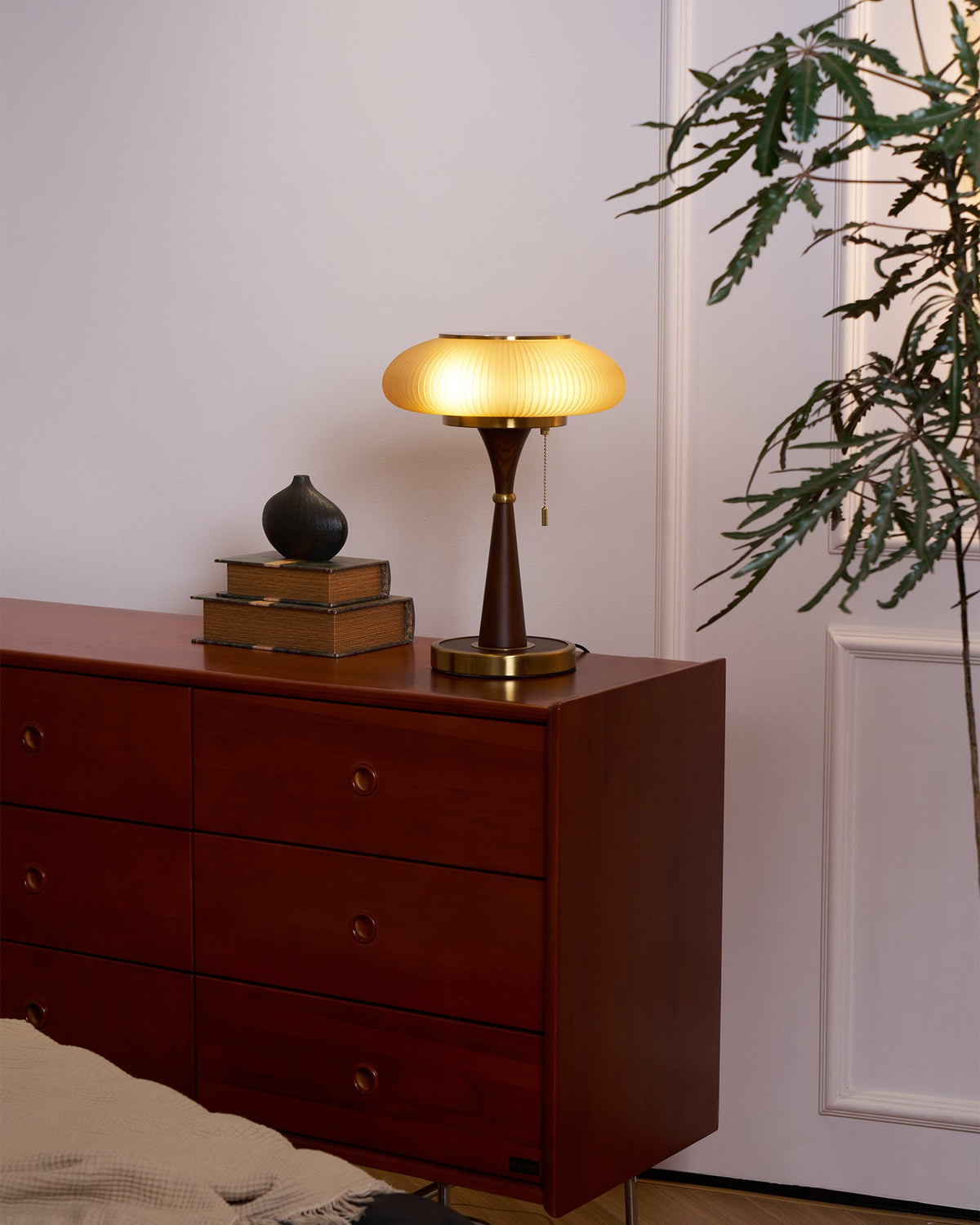 Table Lamp with Mushroom Shade – Vintage Design Lighting for Desks and Nightstands | Sansoti