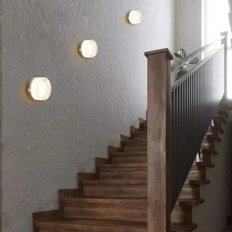 Applique murale LED dimmable aluminium verre moderne pour hall et chambre, éclairage intérieur élégant, lumière blanche chaude, 30 cm, design élégant pour salon | Sansoti