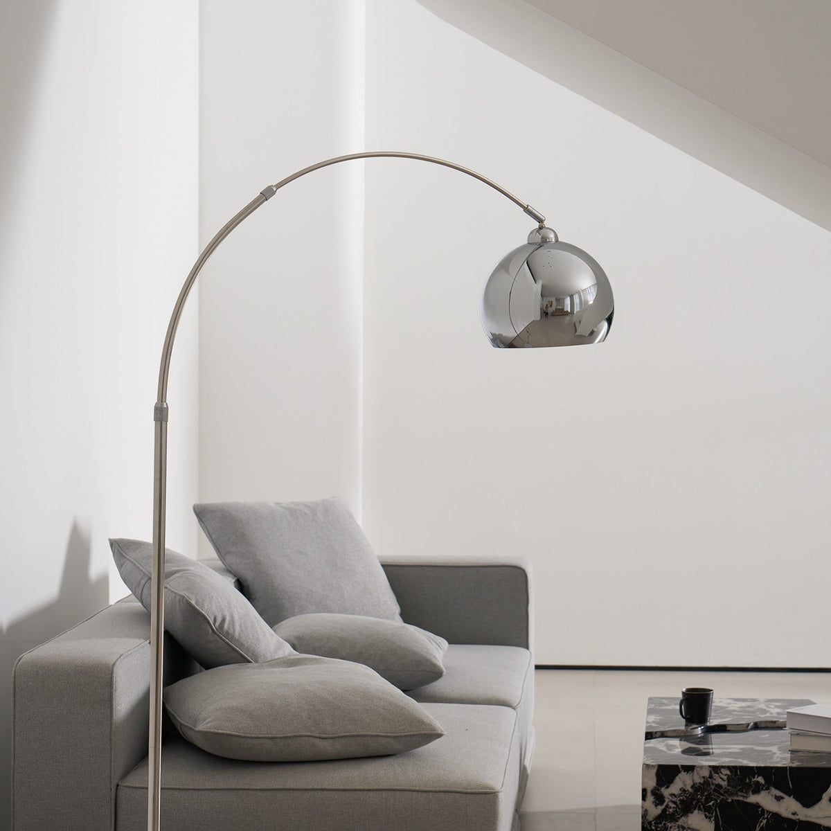 Adjustable Floor Lamp Metal Black Chrome White Telescopic Arm Reading Lamp Modern Design | Sansoti