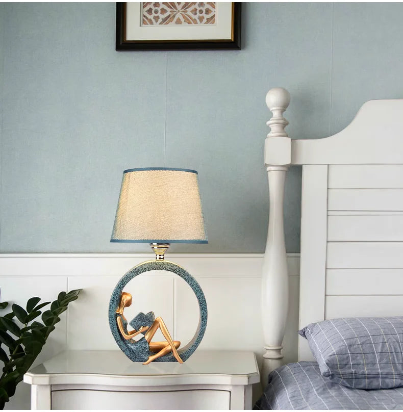 Reading lamp with Sculpture Reading Girl – Table lamp Resin & Fabric Blue – Ambient lighting Bedroom Desk Reading corner | Sansoti