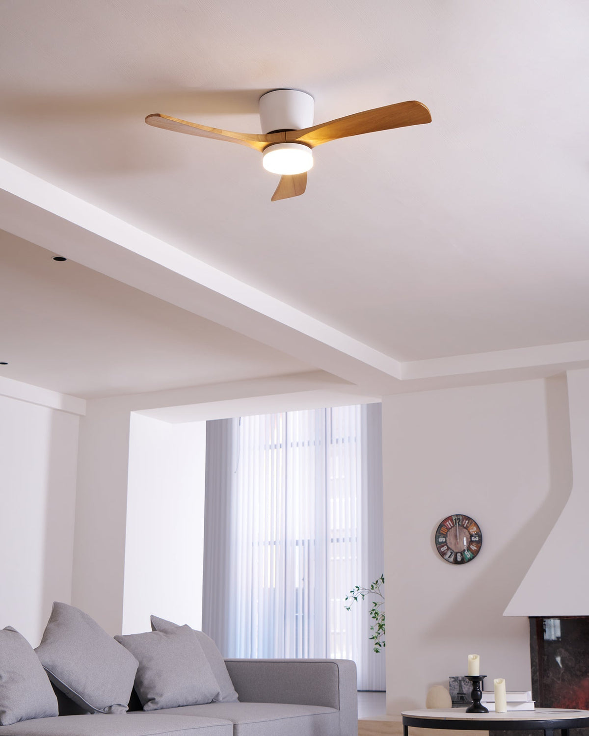 Deckenventilator mit Beleuchtung Skandinavisches Holzdesign 106/122/132 cm dimmbar mit Fernbedienung Deckenventilator mit LED-Lampe Holzblätter Wohnzimmer Schlafzimmer Esszimmer | Sansoti