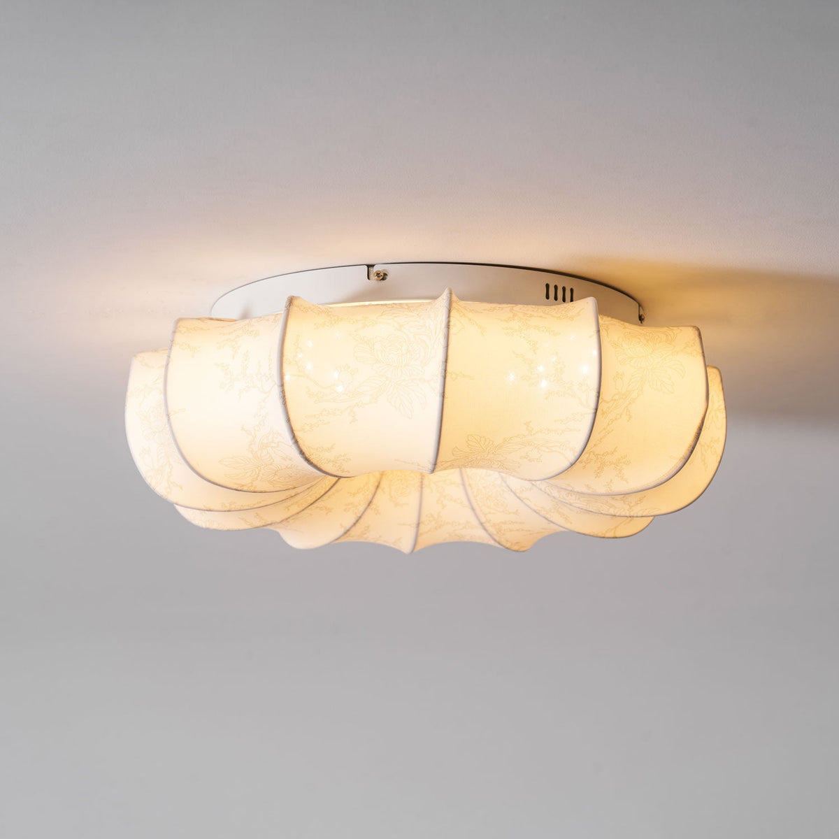 Fabric Ceiling Lamp with Floral Pattern Natural Atmosphere Lighting Scandinavian Design Living and Bedroom Lighting | Sansoti