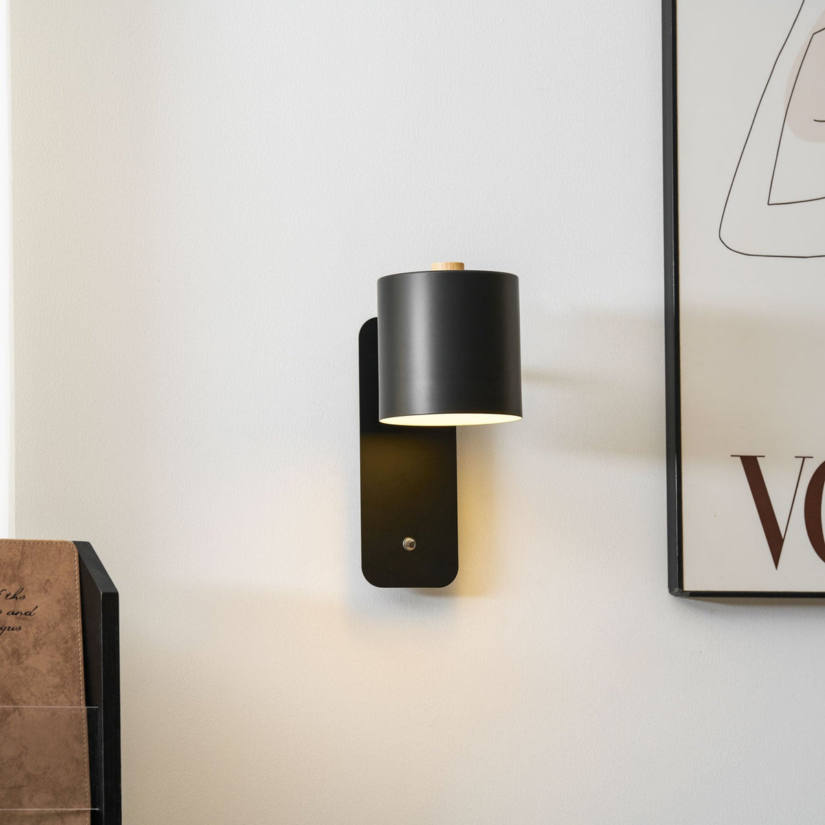 Rotatable Wall Lamp Rechargeable USB-C 350° Rotation Dimmable Touch 4 Colors | Sansoti