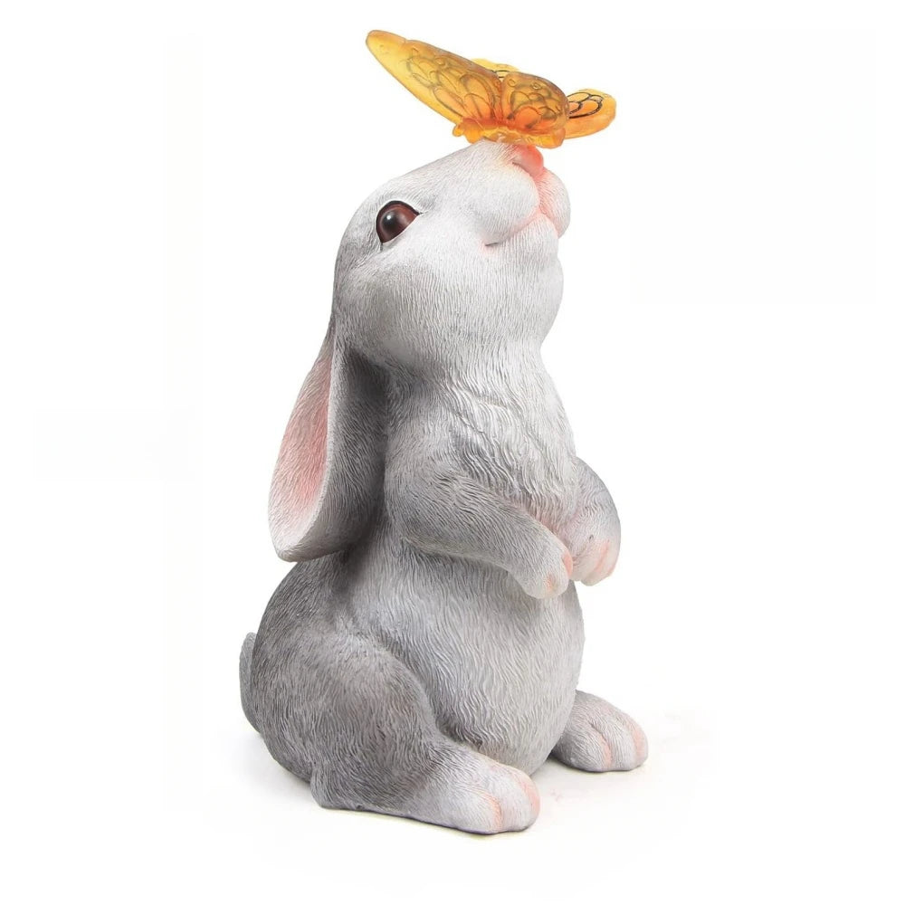 Figura de conejo con energía solar para jardín, resina, 22,5cm, LED con mariposa, lámpara solar para jardín, terraza y césped, decoración exterior y regalo de Pascua | Sansoti