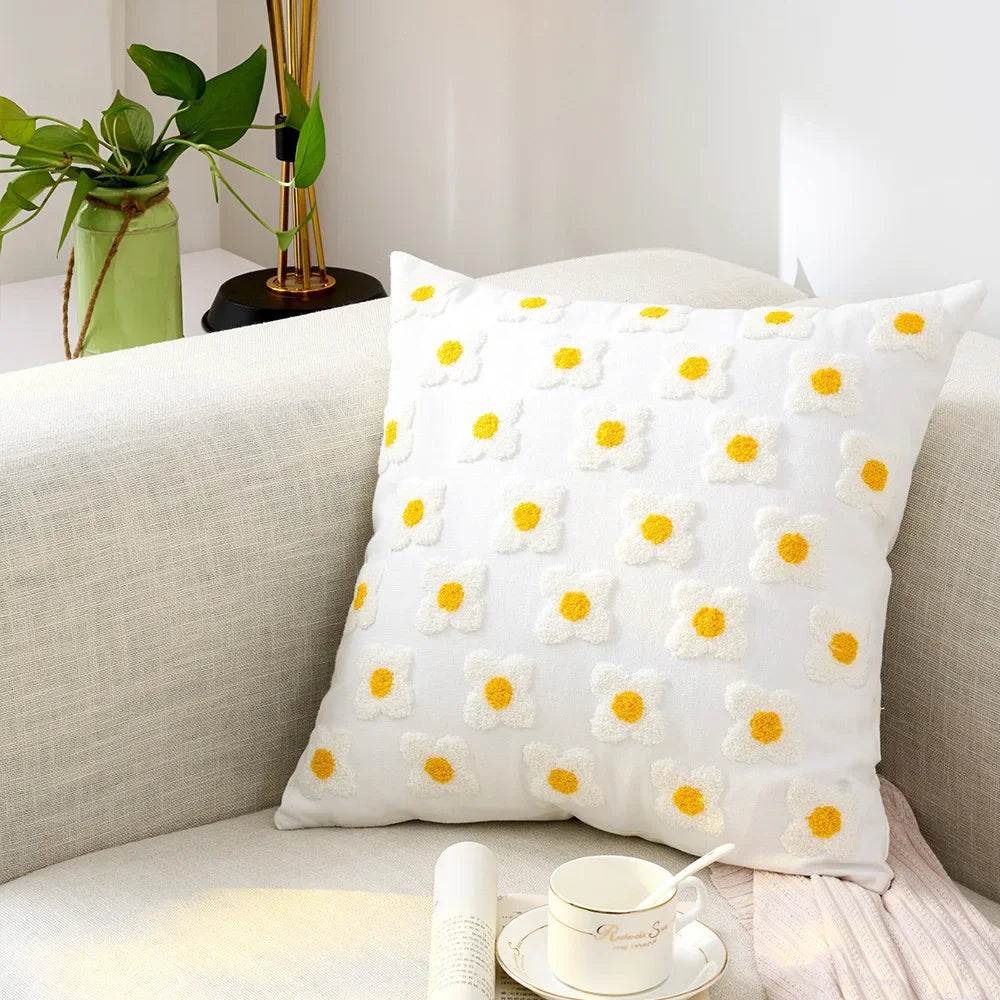 Housse de coussin 45x45cm coton canvas brodée fleurs blanche, housse décorative pour canapé ou chambre, style campagne | Sansoti