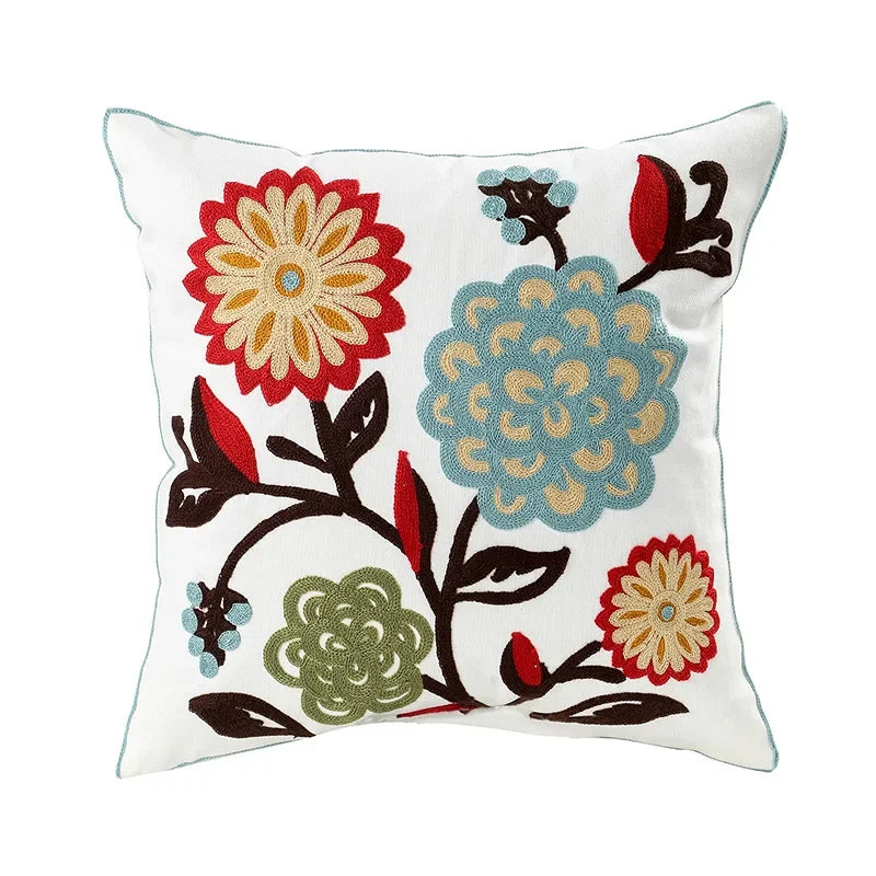 Housse de coussin 45x45cm coton canvas brodée fleurs blanche, housse décorative pour canapé ou chambre, style campagne | Sansoti
