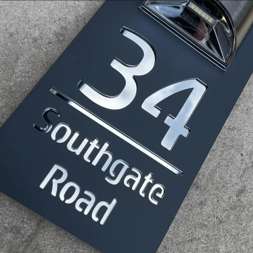 Solar-Powered Illuminated House Number with Floating Effect Modern Acrylic Nameplate for Outdoors | Sansoti