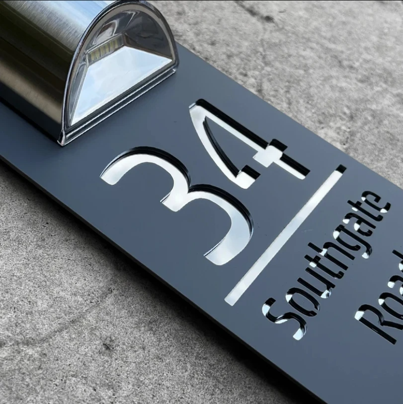 Solar-Powered Illuminated House Number with Floating Effect Modern Acrylic Nameplate for Outdoors | Sansoti